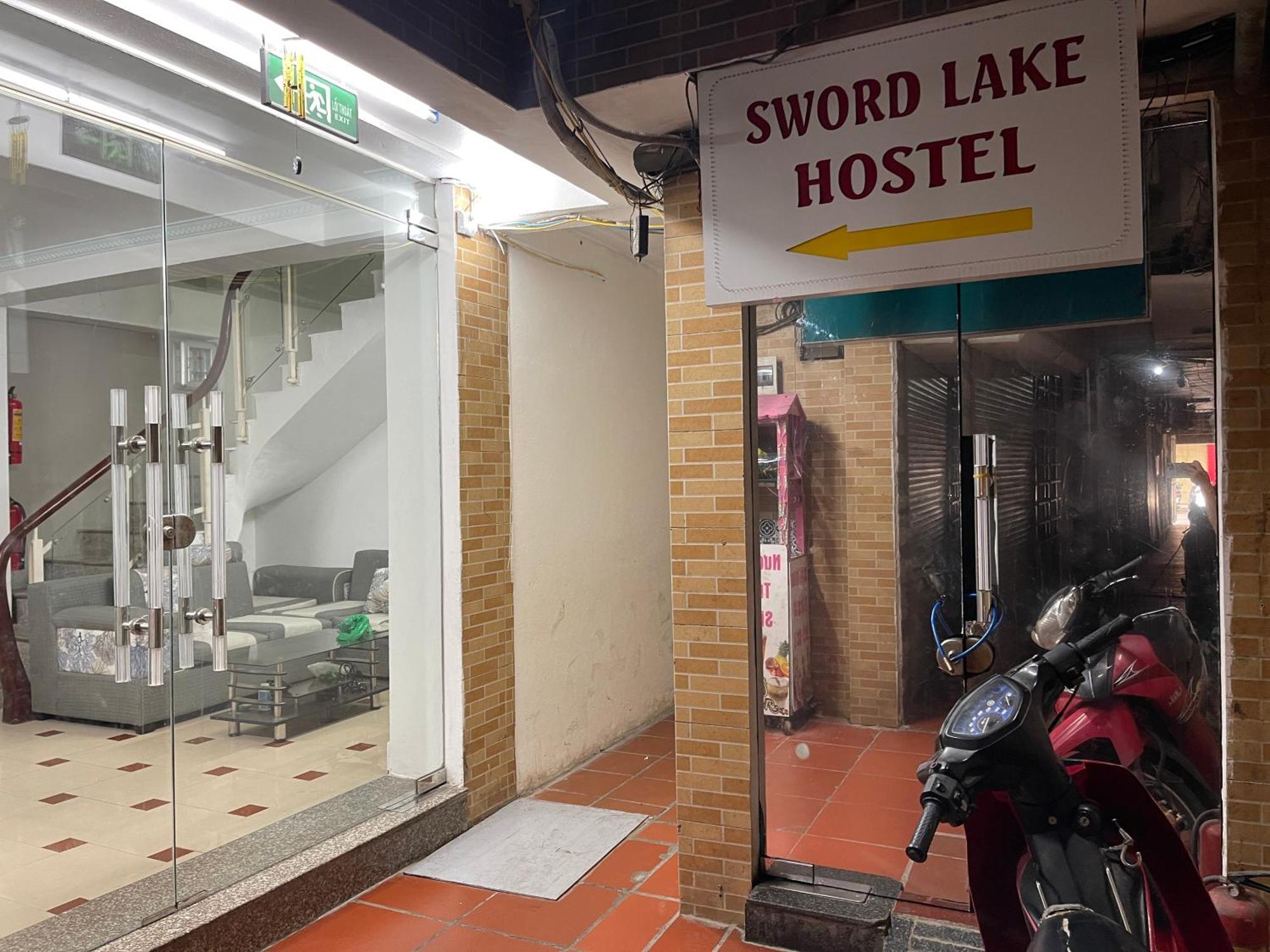 Sword Lake Hostel Hanoi Exteriör bild